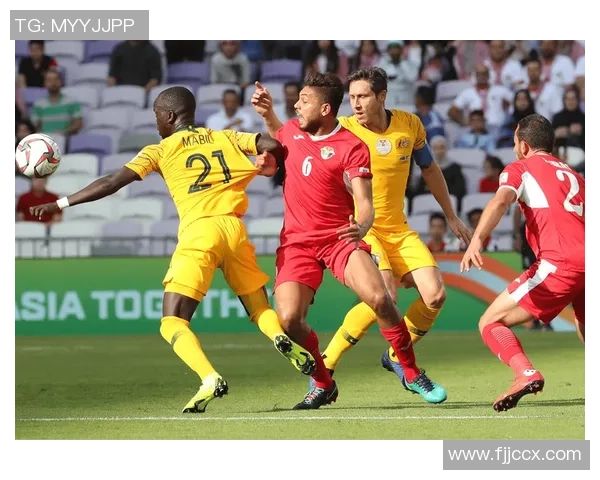 哥伦比亚与英格兰比赛竞彩热度分析及投注趋势探讨